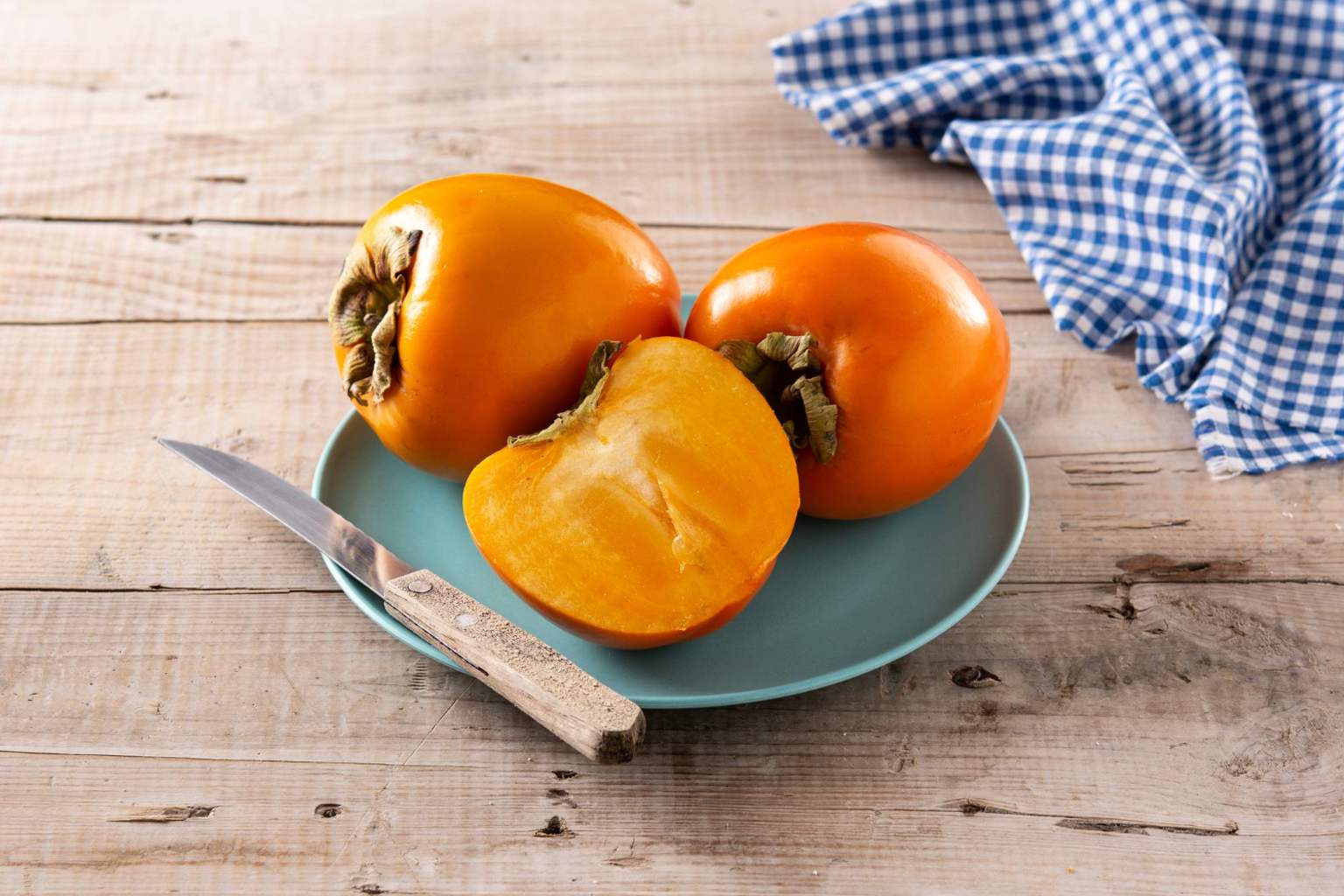 How healthy are persimmons? Here’s what science says