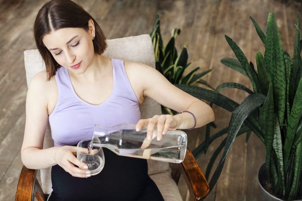 Hydrating smart: the science of water and its role in optimal nutrition