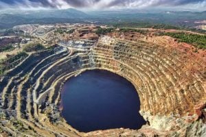 It may look like just a diamond mine, but it generates 4.2 million kilowatt-hours of clean energy every year
