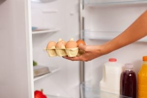 Neither in the carton nor on the fridge door: the right way to store eggs in the refrigerator