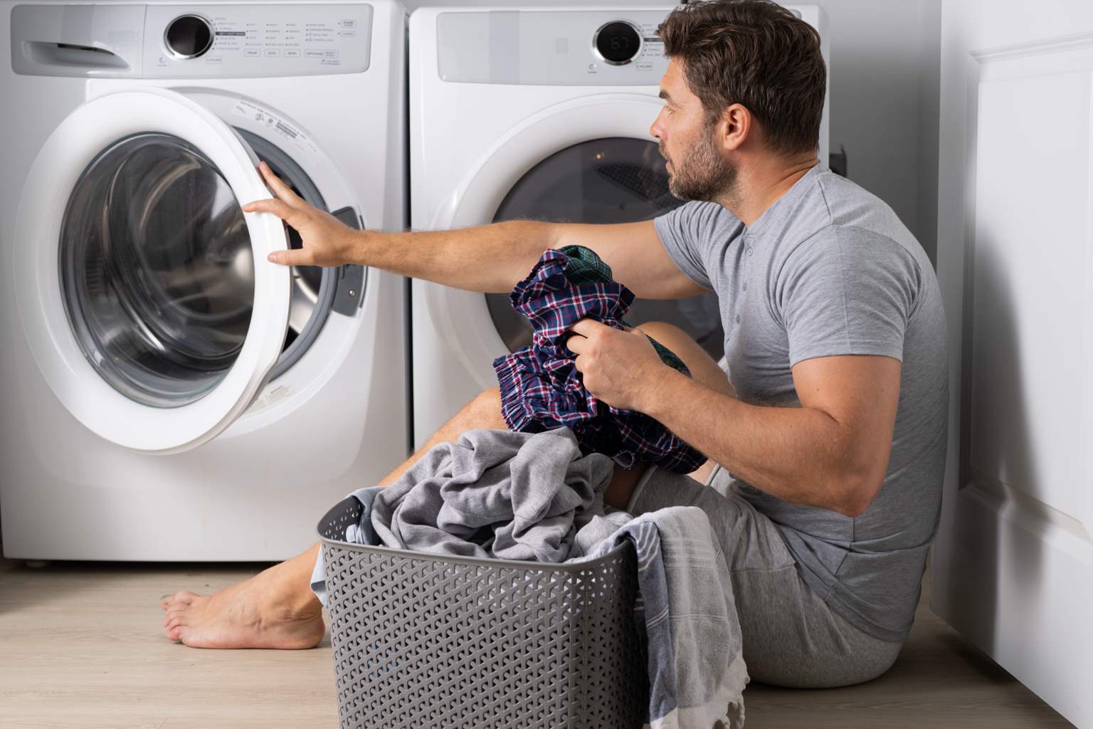 Should you wash new clothes before wearing them? 'Got ringworm just by touching'