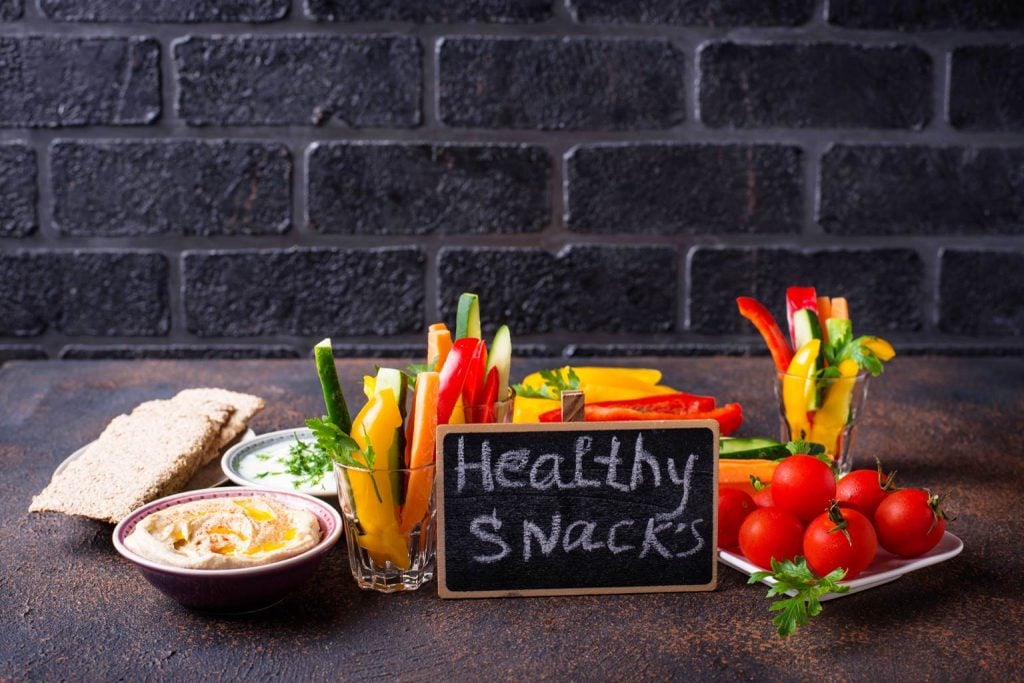 Snacking smart: how healthy snacks can fuel your energy and mood throughout the day