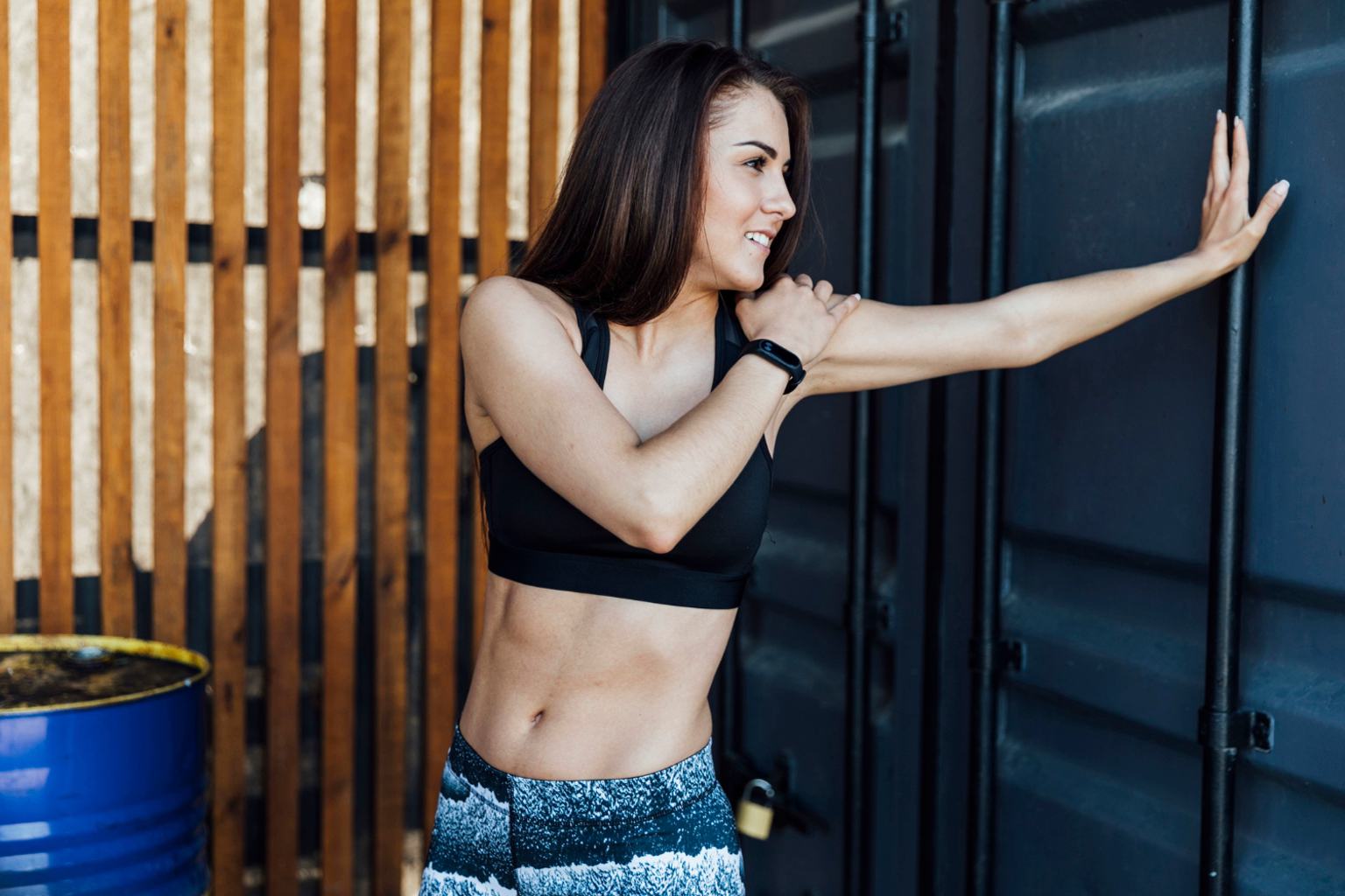 Standing abs in 20 minutes: the perfect workout if you hate classic exercises