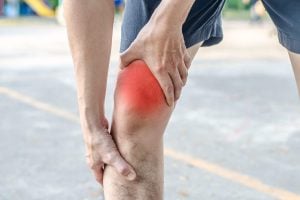 From warm water to knee braces: simple treatments outperform advanced techniques in relieving knee pain
