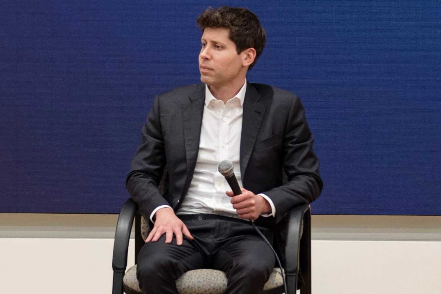 “It's crazy”: Meta tried to poach several OpenAI employees with $100 million bonuses, says Sam Altman