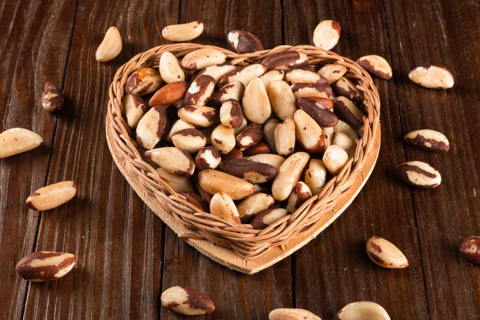 More than just a healthy snack: 9 amazing benefits of Brazil nuts including thyroid and immune support