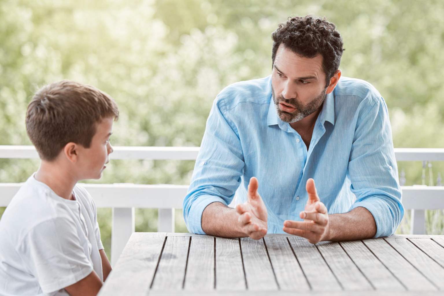 Research shows parents whose kids listen right away steer clear of these 5 ‘toxic’ phrases