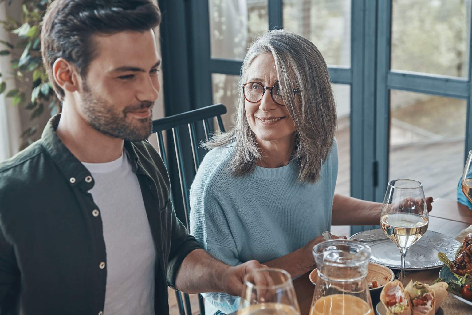 Study finds adult children living with parents are more likely to struggle with budgeting