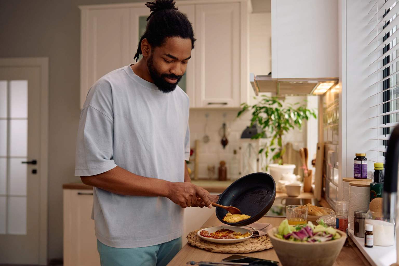 The easy way to get 100 grams of protein per day—expert tips and food ideas