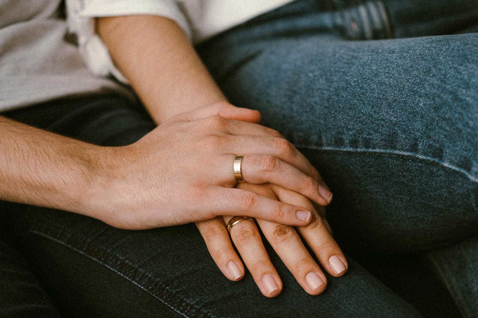 The one question to ask yourself to find love again after 50, according to a psychologist