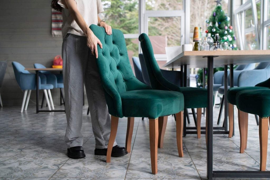What your habit of pushing in your chair reveals about your unique personality, according to psychology