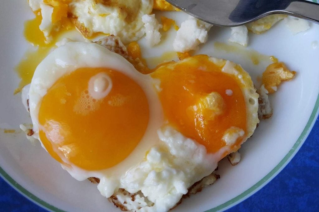 A cardiologist warns: this popular breakfast food is the main culprit of cholesterol