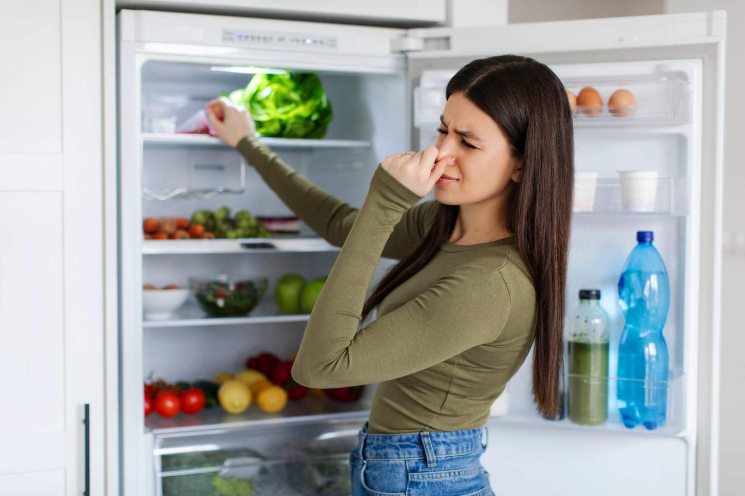 Bad smell when opening the fridge? Try this foolproof trick