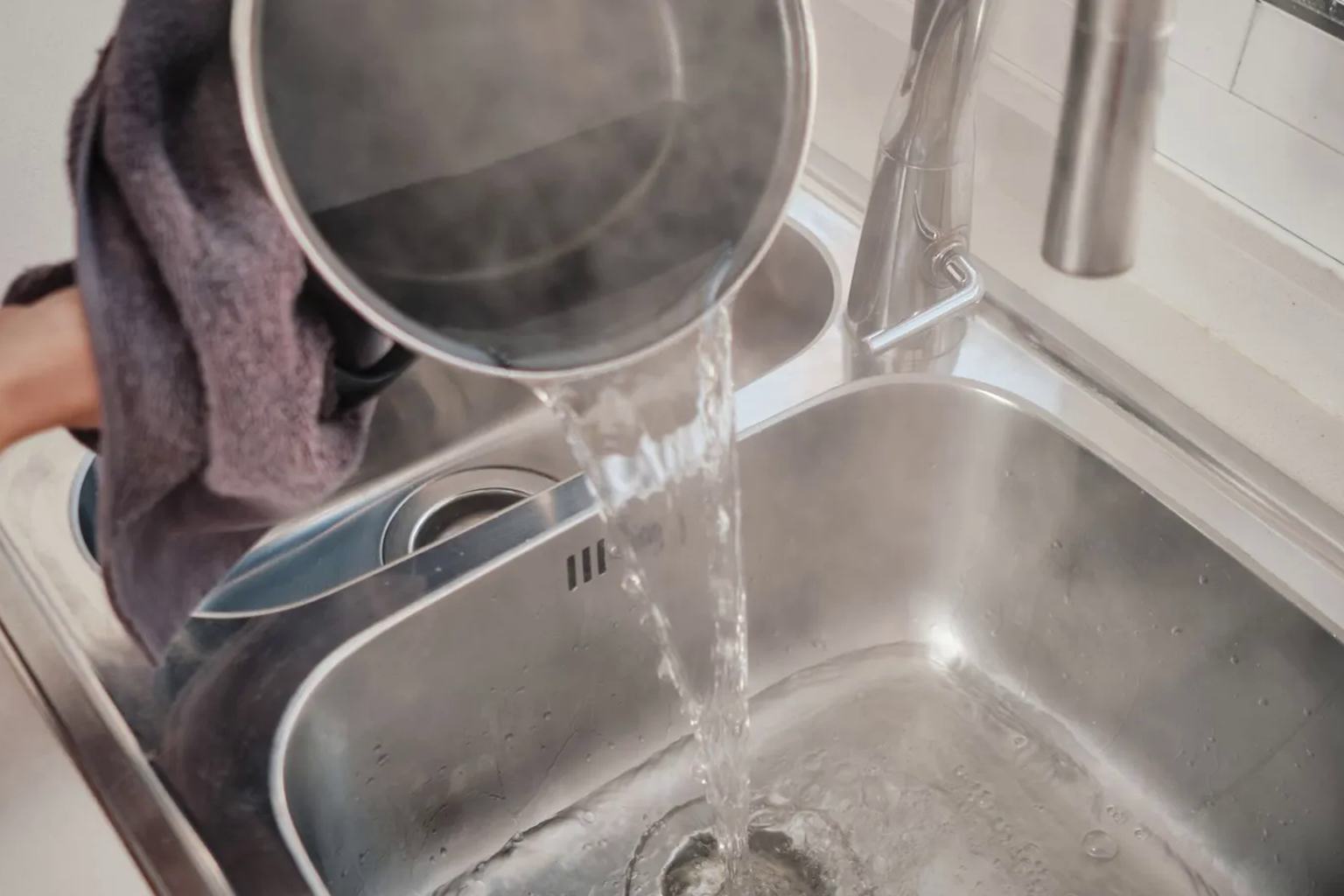 Experts reveal if it’s safe to pour boiling water into your sink