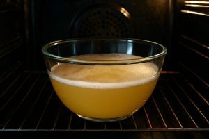 Grandma’s trick to clean the oven and pans like new in one minute