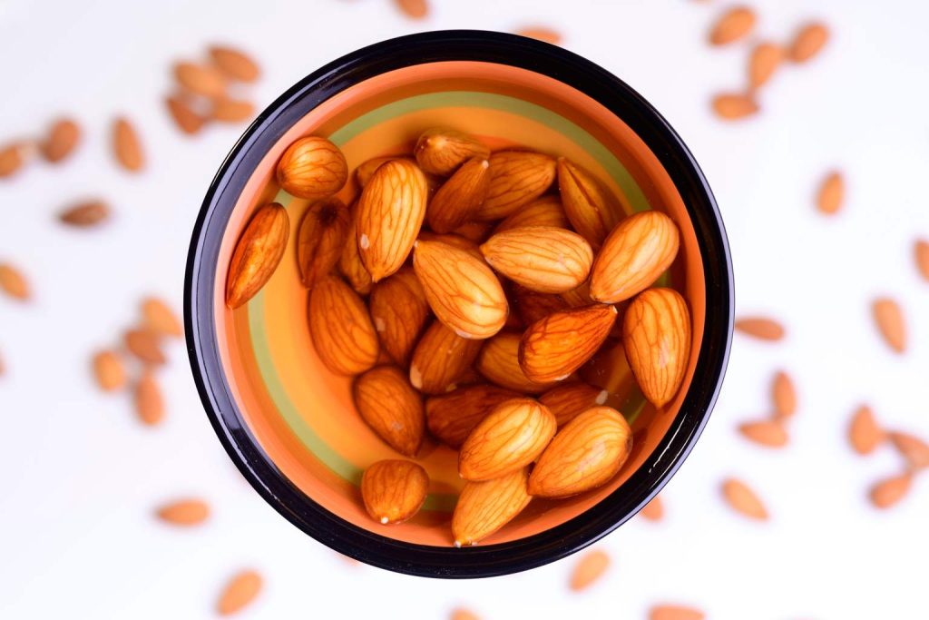 Soaked almonds: the weight loss superfood with surprising health benefits