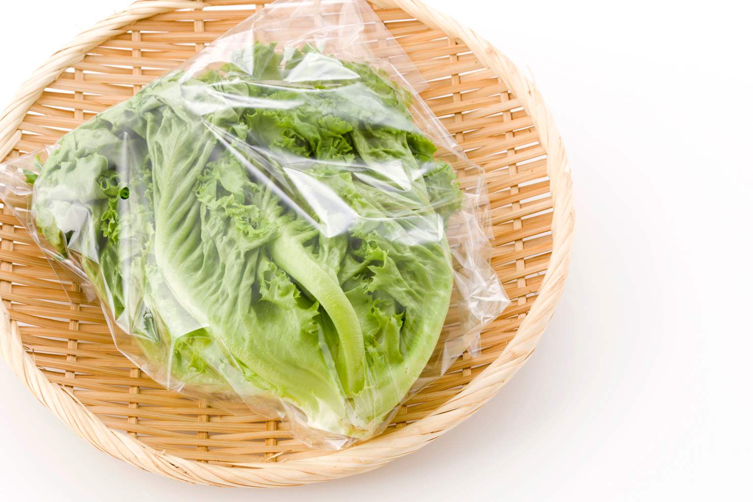 The simple trick with freezer bags that keeps your salads fresh much longer