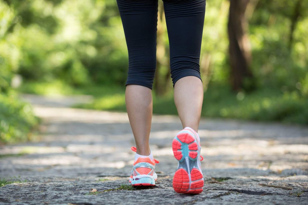 Why do some people always walk fast for no reason? psychologists explain the hidden meanings behind the pace