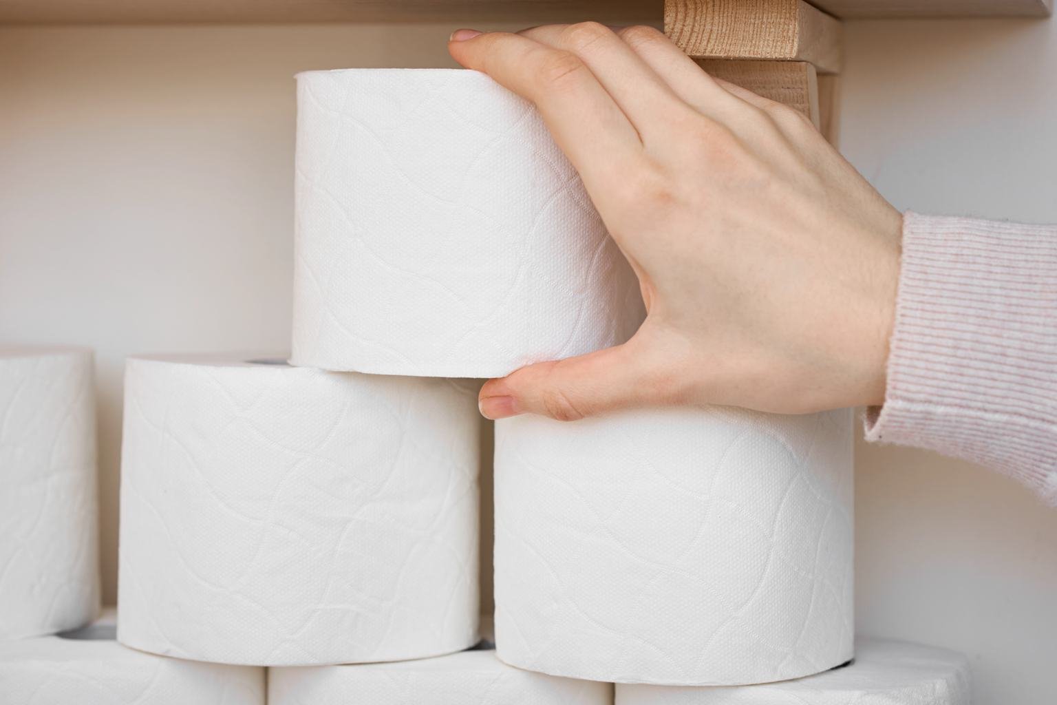 Why Harvard doctors say goodbye to toilet paper and what they recommend instead