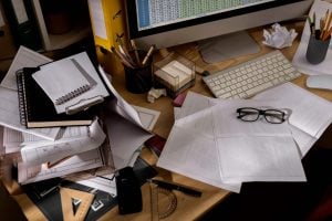 Why very intelligent people often live in messy homes and why it makes sense